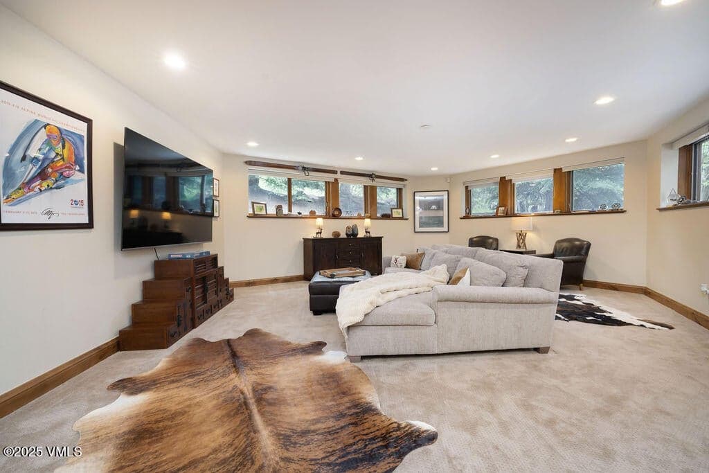 Family/game room