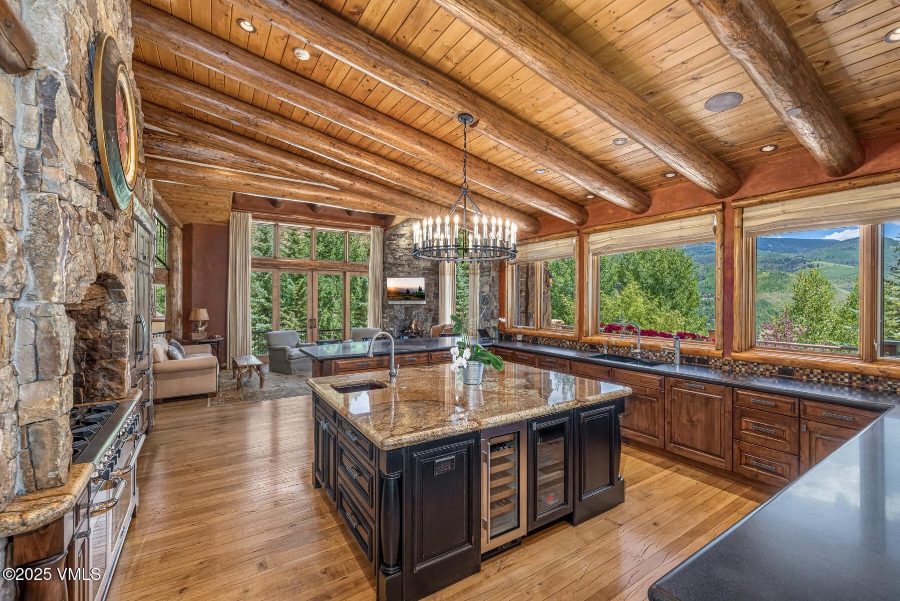 Kitchen with panoramic views