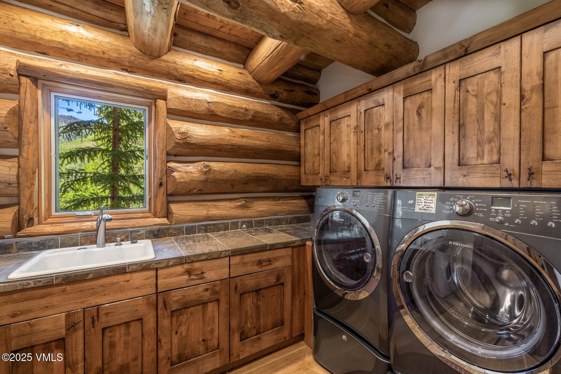 Secondary laundry room