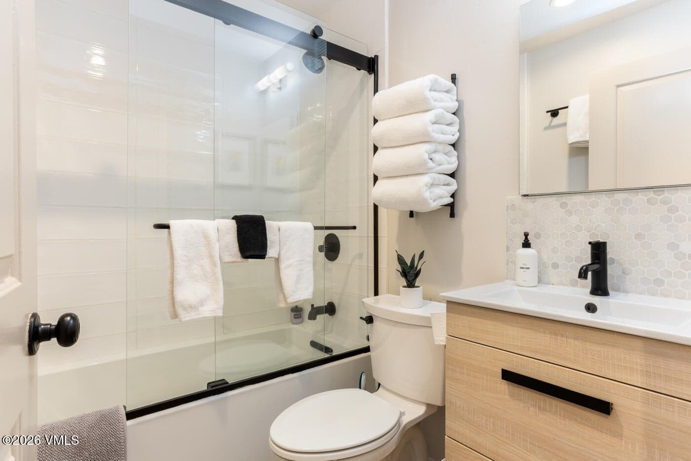 Modern Bathroom