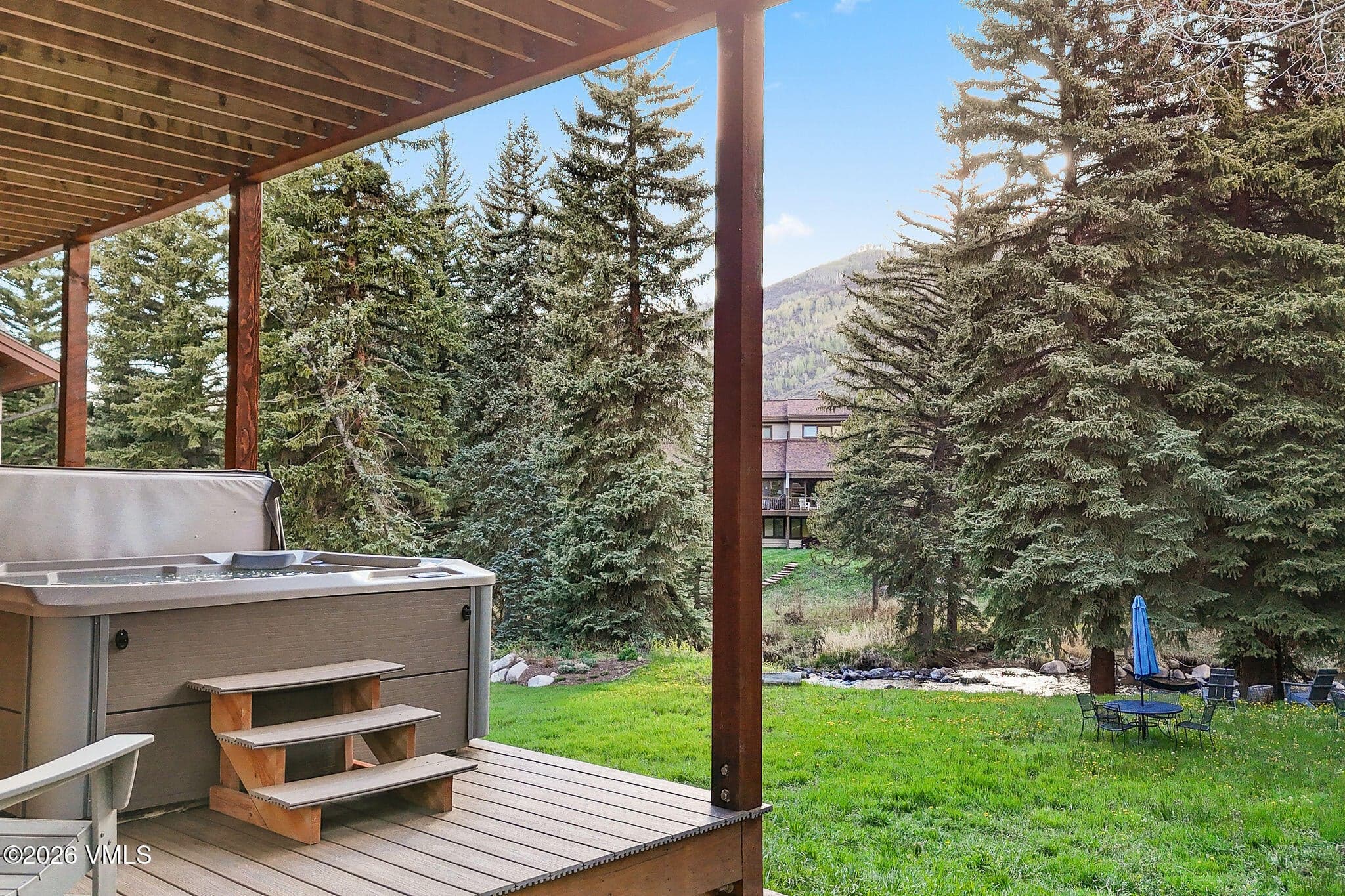 Hot Tub on Gore Creek