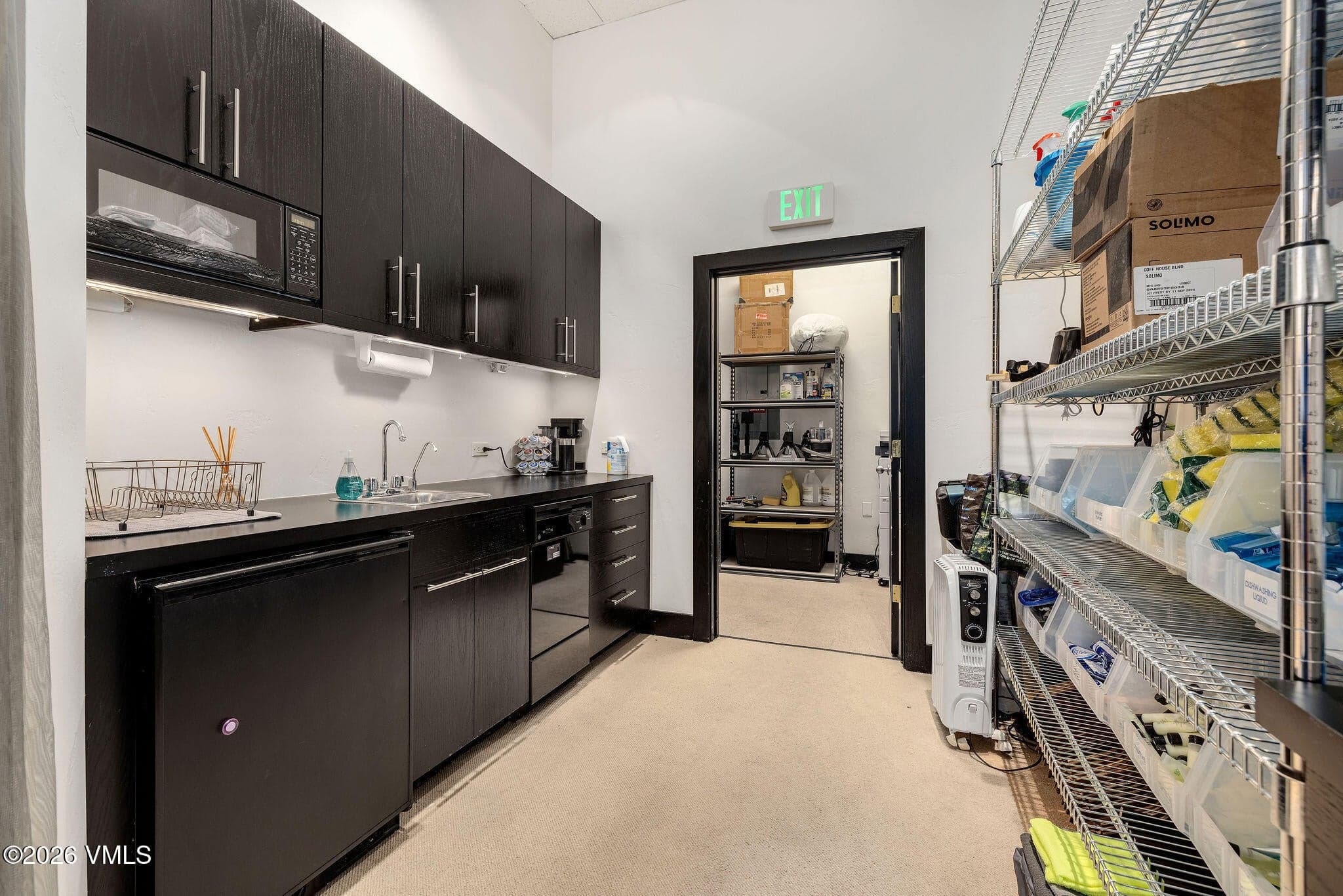 kitchenette/storage