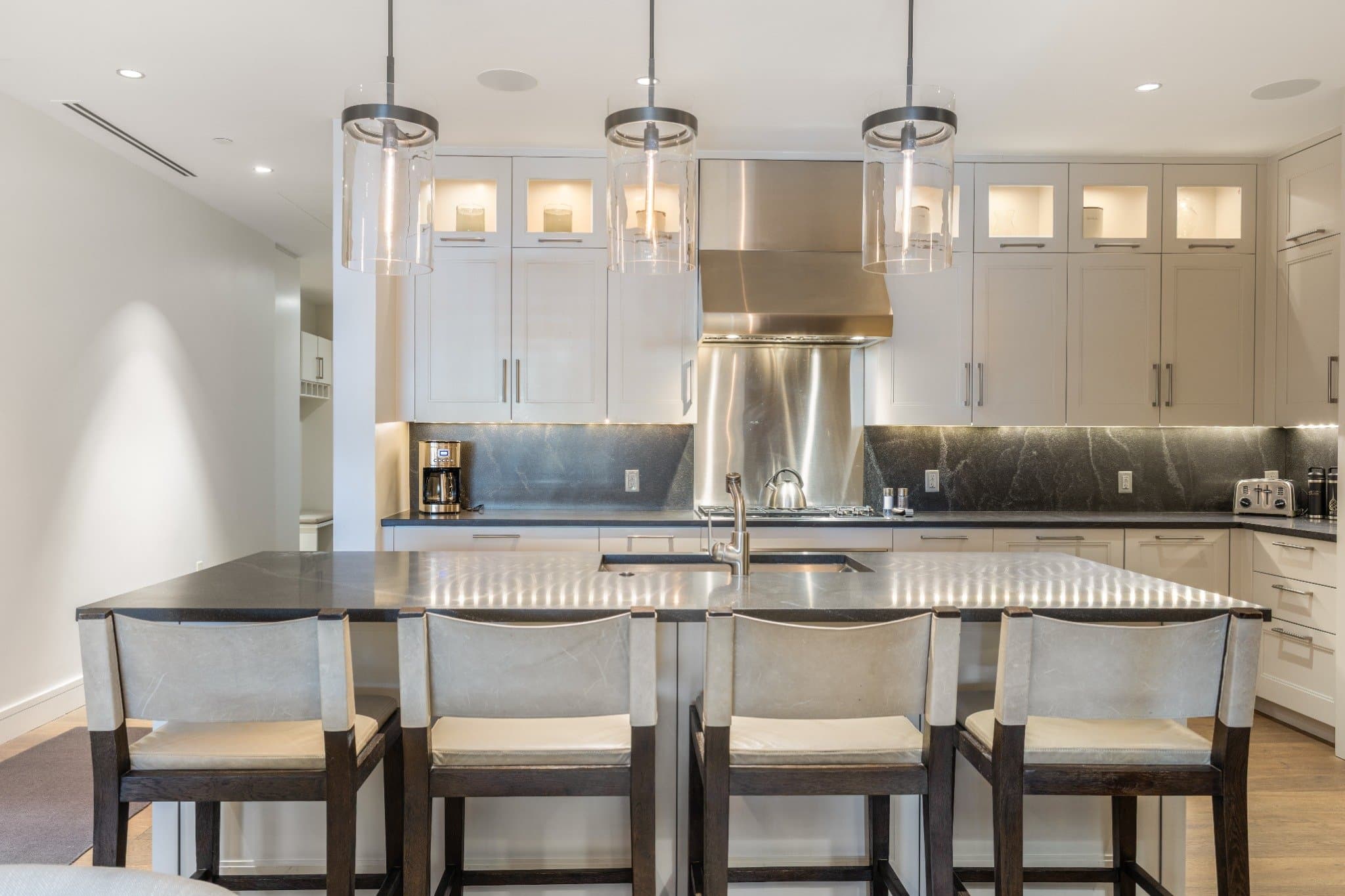 Kitchen 4